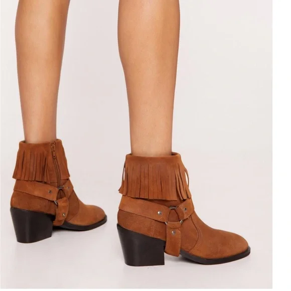 NEW Nasty Gal - Tarnished Suede Fringe Harness Ankle Cowboy boots Size 8 - Picture 3 of 5
